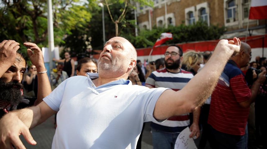 Lübnan'da banka çalışanlarından genel grev kararı