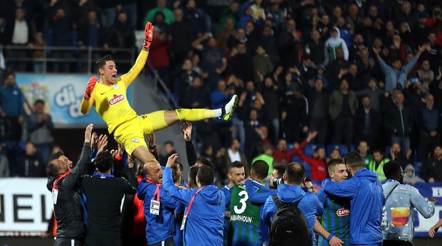 Çaykur Rizesporlu Zafer Görgen'den mutlusu yok