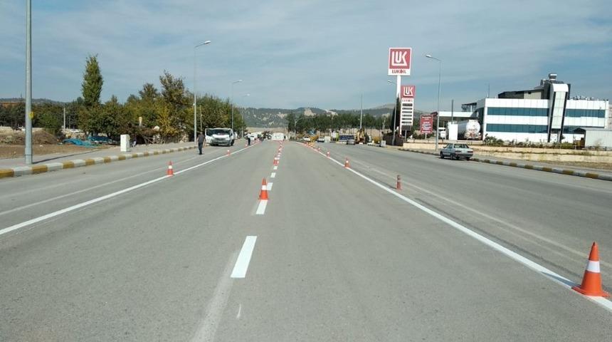 Petrol Caddesinde yol &ccedil;izgi &ccedil;alışması yapıldı