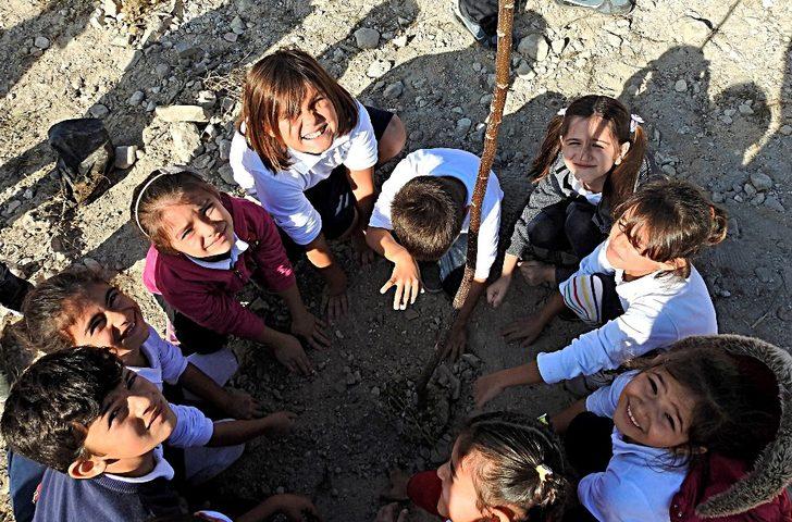 Çeşme ve Urla’da fidanlar toprakla buluştu G1