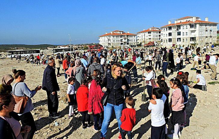 Çeşme ve Urla’da fidanlar toprakla buluştu G3