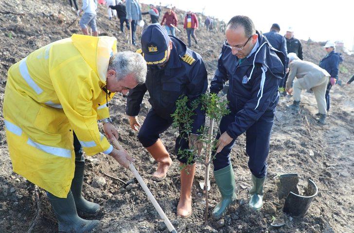 Çeşme ve Urla’da fidanlar toprakla buluştu G4