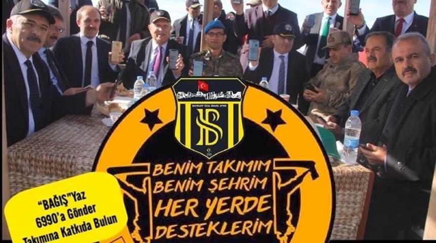 Bayburt protokol&uuml;nden SMS kampanyasına destek