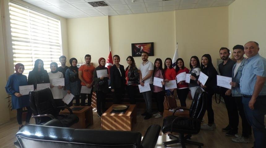 K&ouml;şk MYO &Ouml;ğrencileri &lsquo;İş Hayatında İletişim&rsquo; kursunu tamamladı