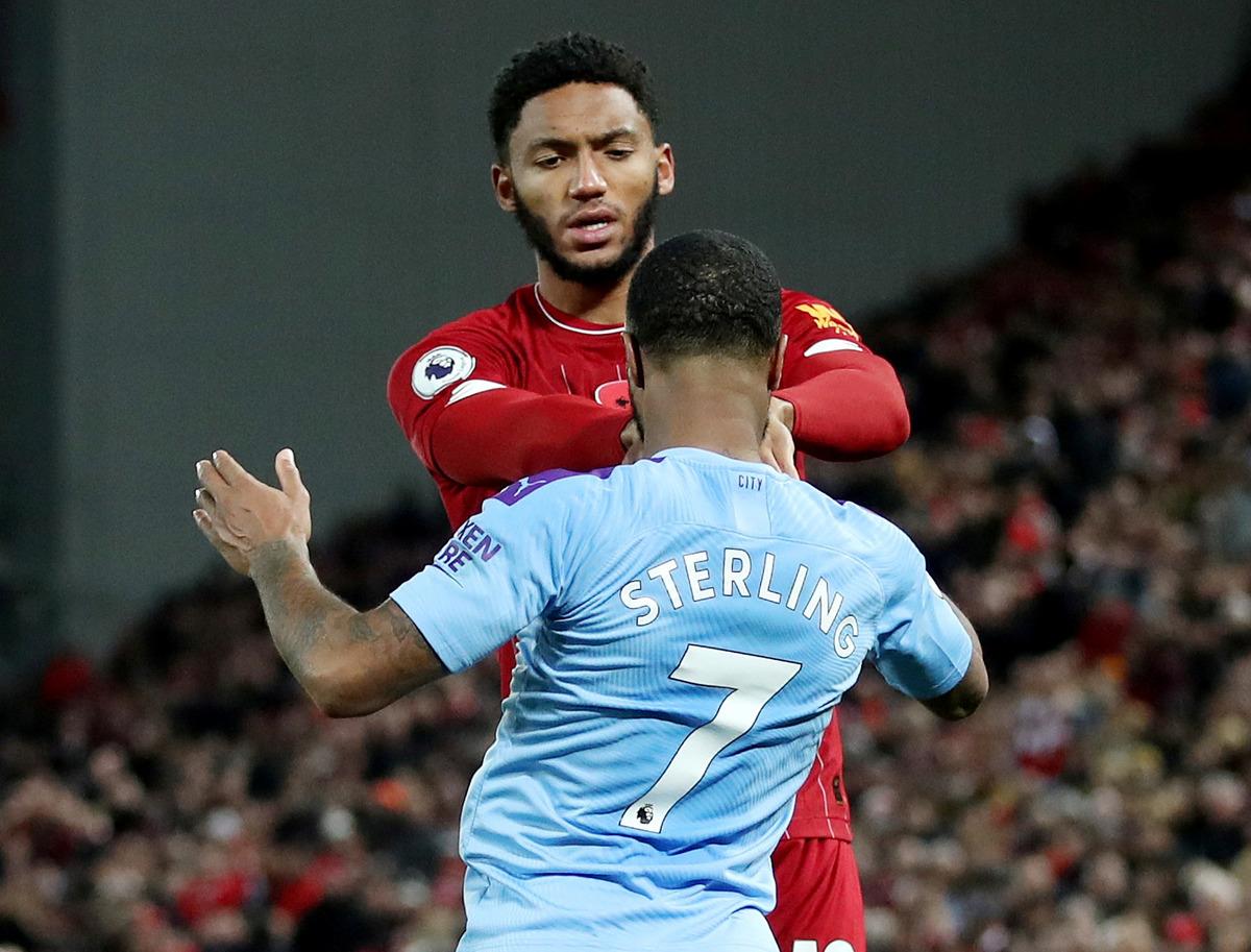 Joe Gomez ile Raheem Sterling milli takım kampında birbirine girdi