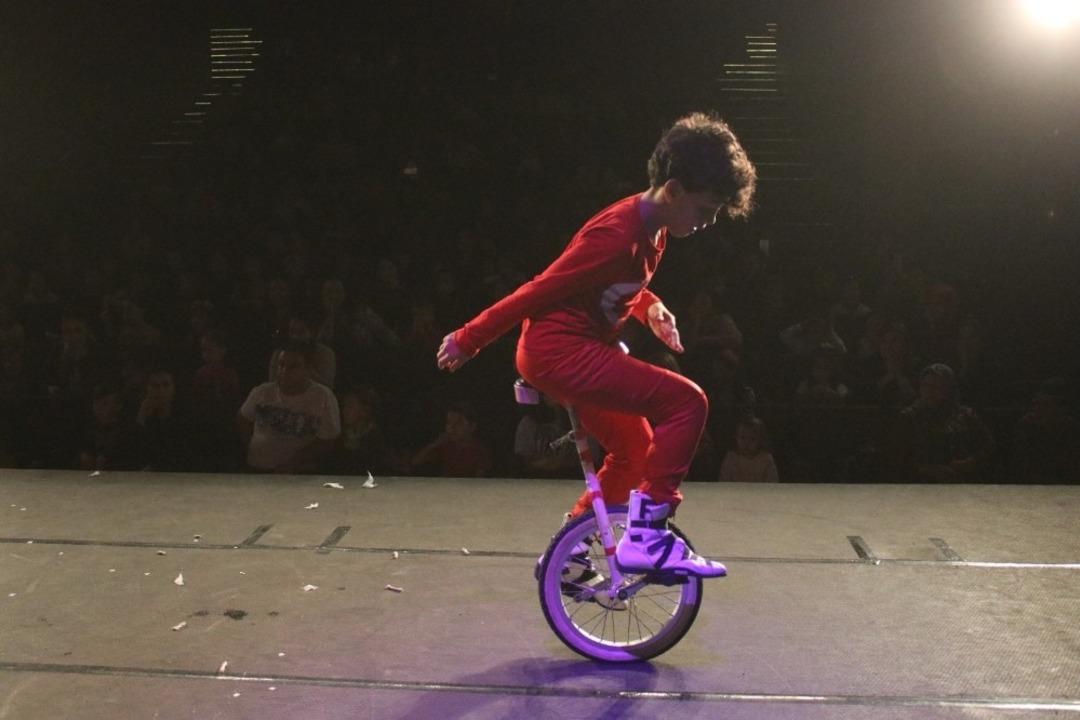 &ldquo;Harika &Ccedil;ocuklar Sirki&rdquo; Burhaniye&rsquo;de