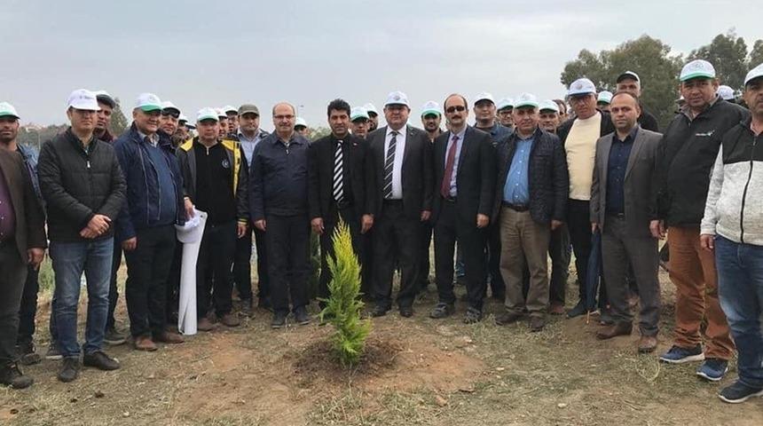 Rekt&ouml;r Aldemir fidan dikim etkinliğine katıldı