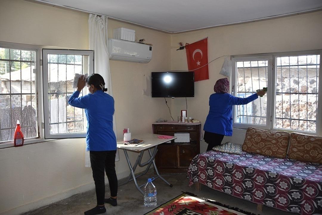 Ceyhan Belediyesinden temizlik ve sağlık seferberliği