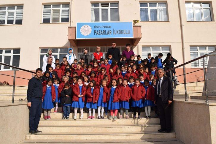 Pazarlar’da 130 öğrenciye mont yardımı G1