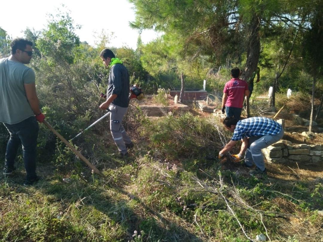 B&uuml;y&uuml;kşehir&rsquo;den mezarlıklara kapsamlı bakım