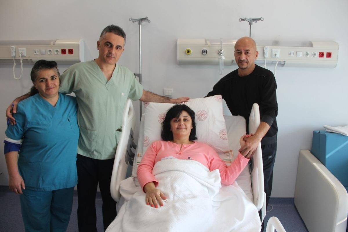 Azerbeycanlı gen&ccedil; kadın Malatya&rsquo;da sağlığına kavuştu