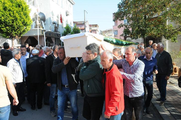 Selvi Kılıçdaroğlu’nun acı günü! Amcasını son yolculuğuna uğurladı G4