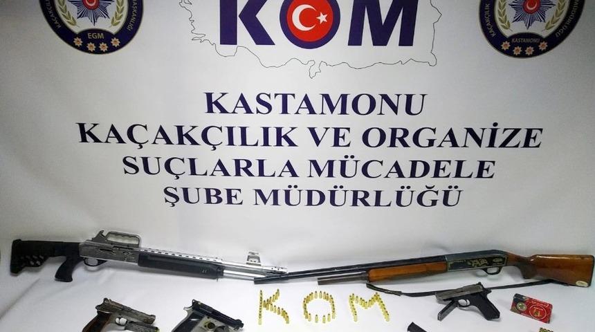 KOM ekiplerin silah operasyonu