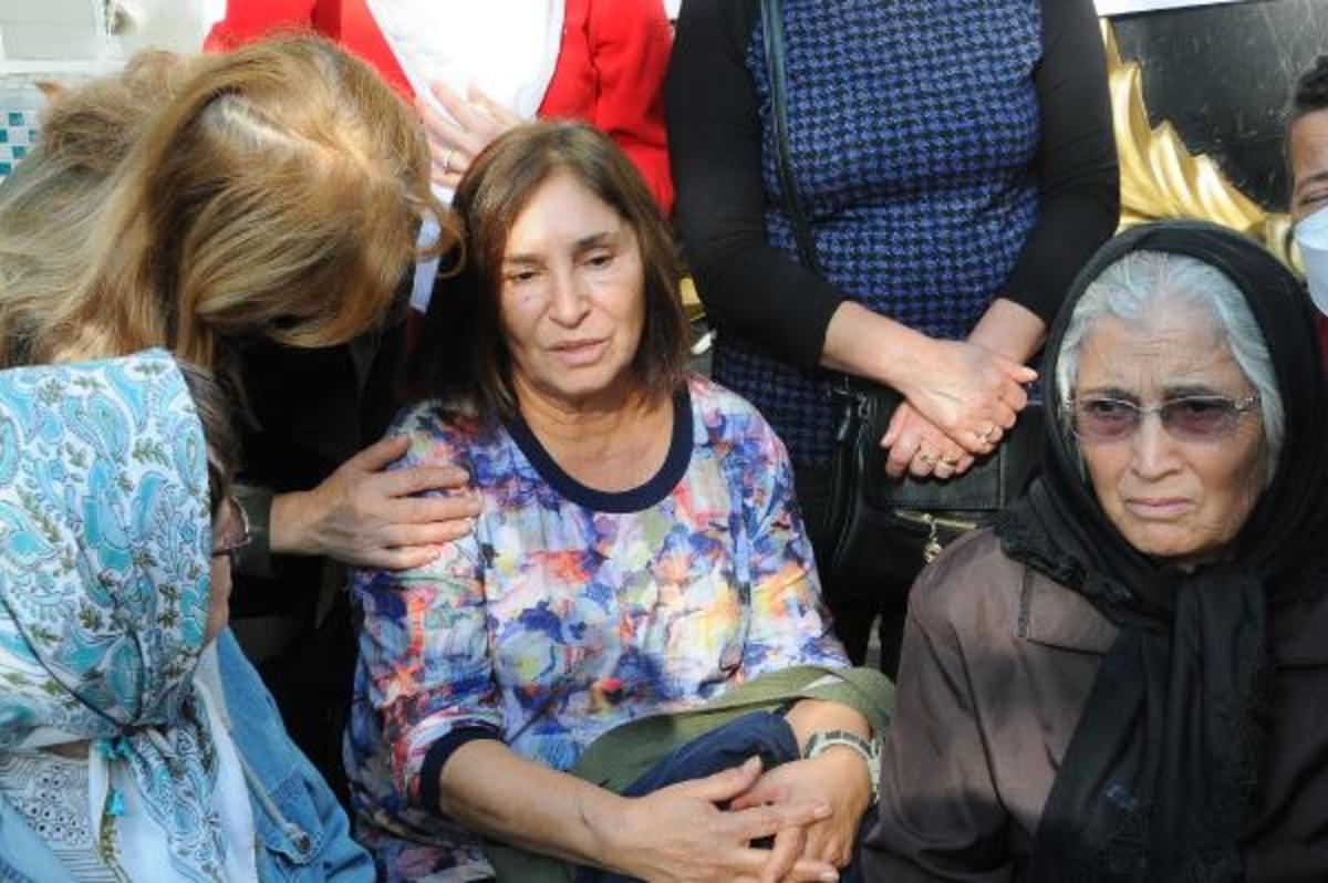 Selvi Kılı&ccedil;daroğlu&rsquo;nun acı g&uuml;n&uuml;! Amcasını son yolculuğuna uğurladı
