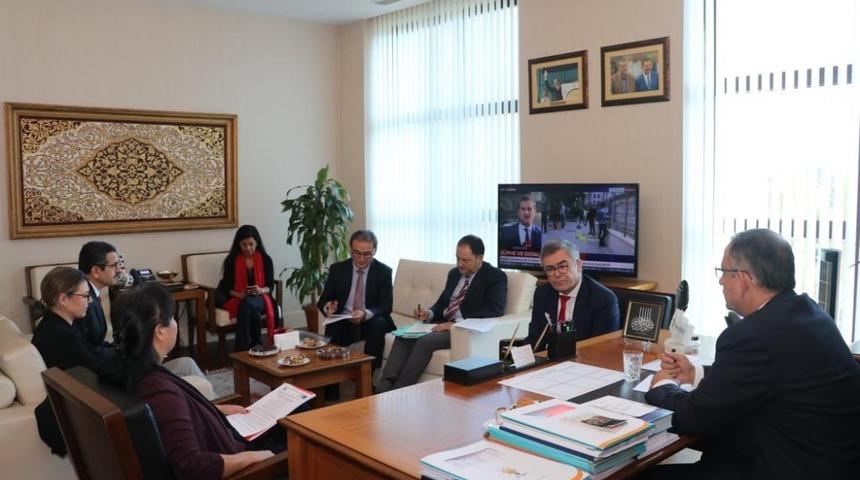 &Ouml;zhaseki, "Batı&rsquo;nın da ter&ouml;ristleri hoş g&ouml;rmek gibi bir hastalığı var"