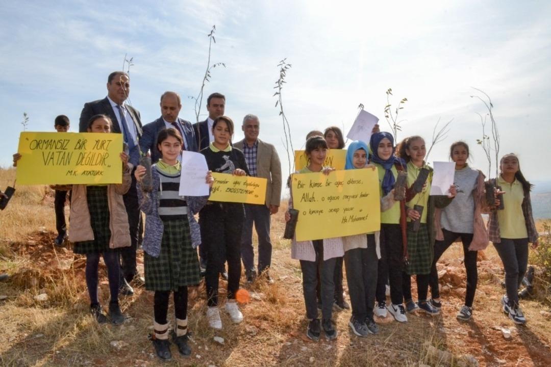 GA&Uuml;N&rsquo;den Geleceğe Nefes Kampanyası&rsquo;na 411 fidan daha