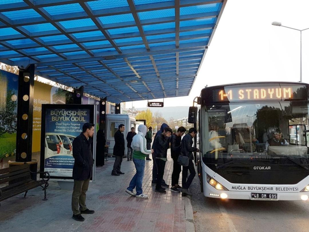 1 milyon n&uuml;fuslu Muğla&rsquo;da 166 milyon yolcu taşındı