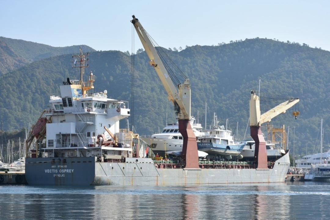 Deniz sezonu kapandı bakımları Marmaris&rsquo;te yapılan yatlar &uuml;lkelerine d&ouml;nmeye başladı