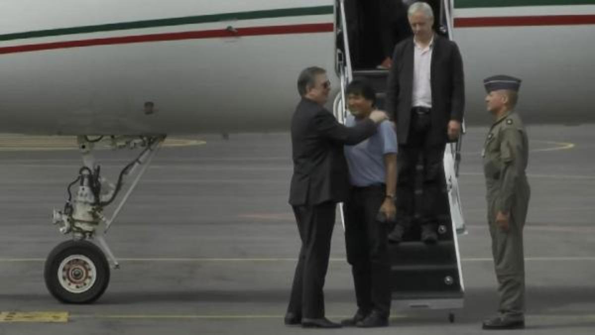 D&uuml;nyanın g&ouml;z&uuml; oradaydı! U&ccedil;aktan inince ilk s&ouml;zleri bu oldu