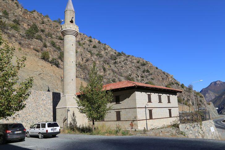 Su altında kalacaktı! Tarihi köy ziyaretçilerini bekliyor G1