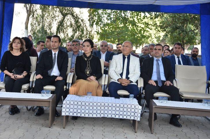 Nazilli Şehitler Ortaokulu’nda TÜBİTAK 4006 Bilim Fuarı açıldı G4