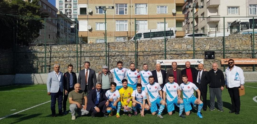 Ayb&uuml;ke &ouml;ğretmen anısına halı saha turnuvası