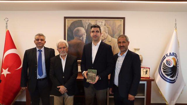 “Değirmen” kitabının yazarı İlyas Toprak’tan, Başkan Gökhan Yüksel’e ziyaret