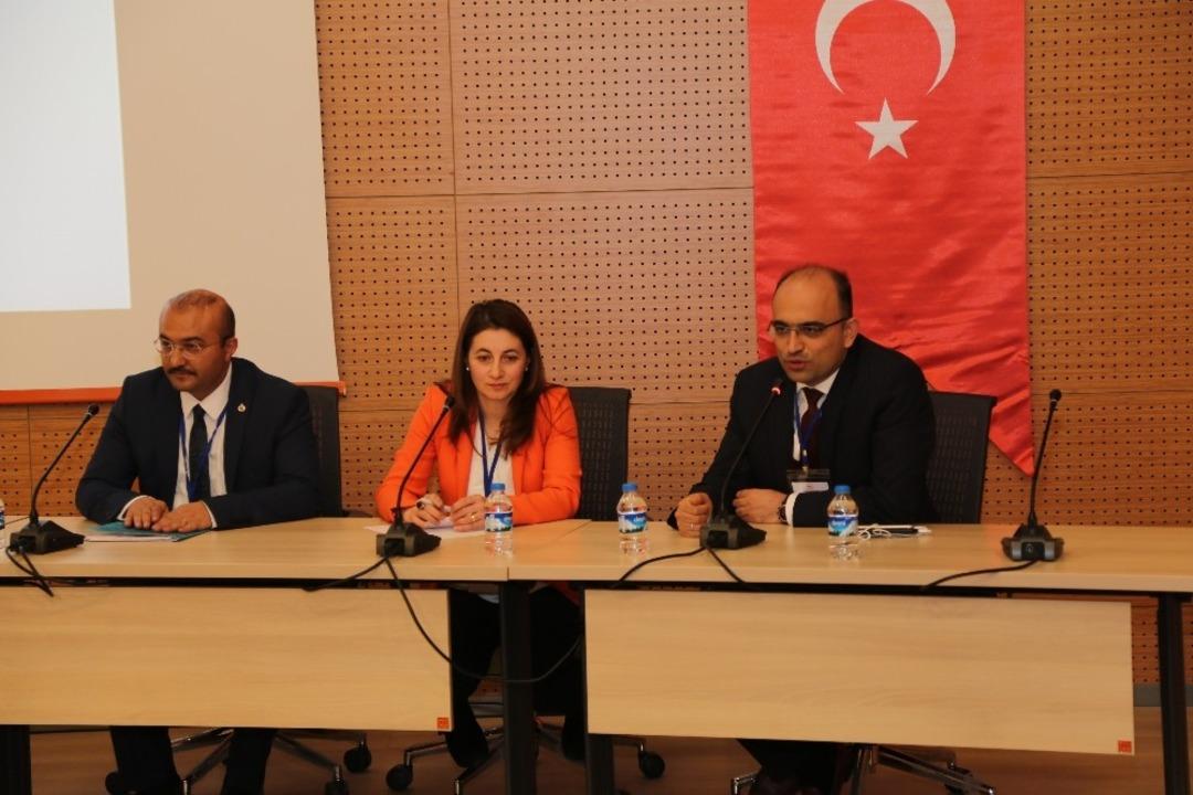 Erzurum&rsquo;da halk sağlığı laboratuvar hedefleri anlatıldı