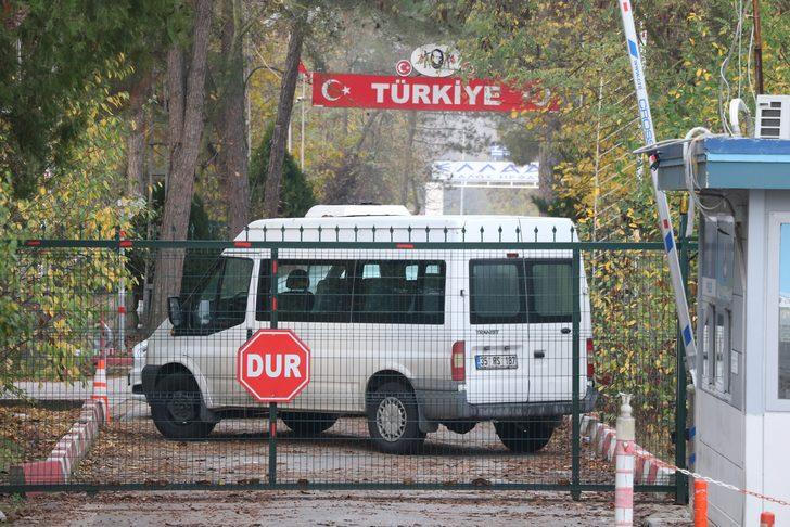 Türkiye'nin sınır dışı ettiği, Yunanistan'ın kabul etmediği DEAŞ'lı teröristin bekleyişi sürüyor G1