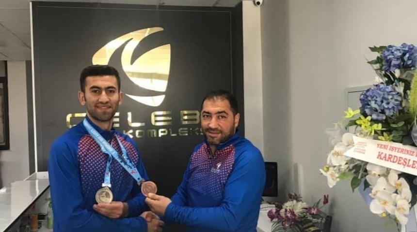 &Ccedil;elebispor&rsquo;a hayırlı olsun madalyası