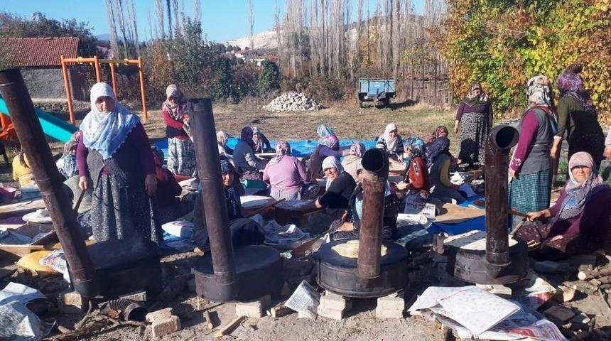 G&ouml;zleme hayrı ve yağmur duası