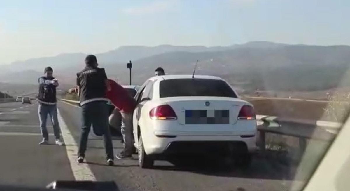 Bolu TEM Otoyolu'nda hareketli anlar! B&ouml;yle yakalandı