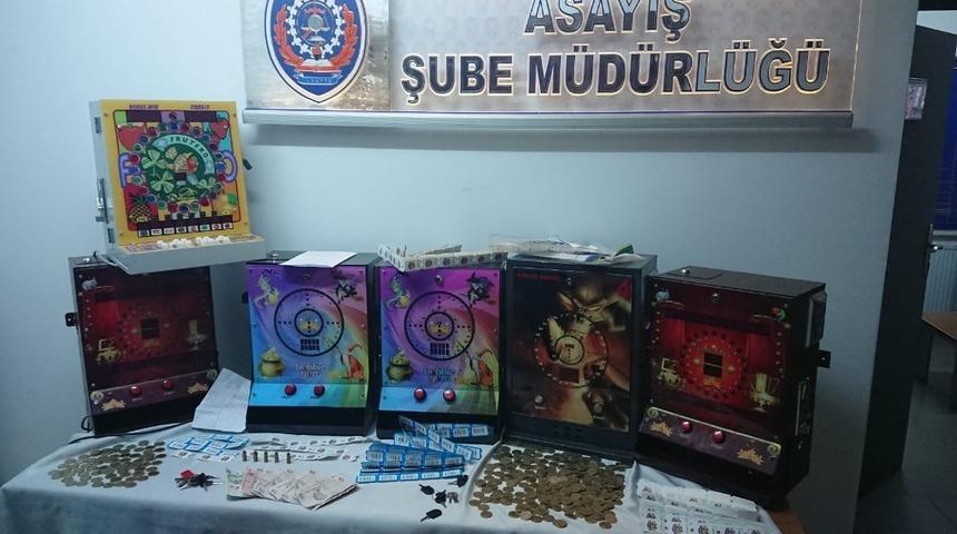 Kumarhaneye dönüştürülen kahvehaneye baskın