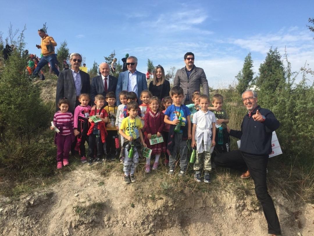 Kdz. Ereğli M&Uuml;SİAD y&ouml;netimi fidan dikti