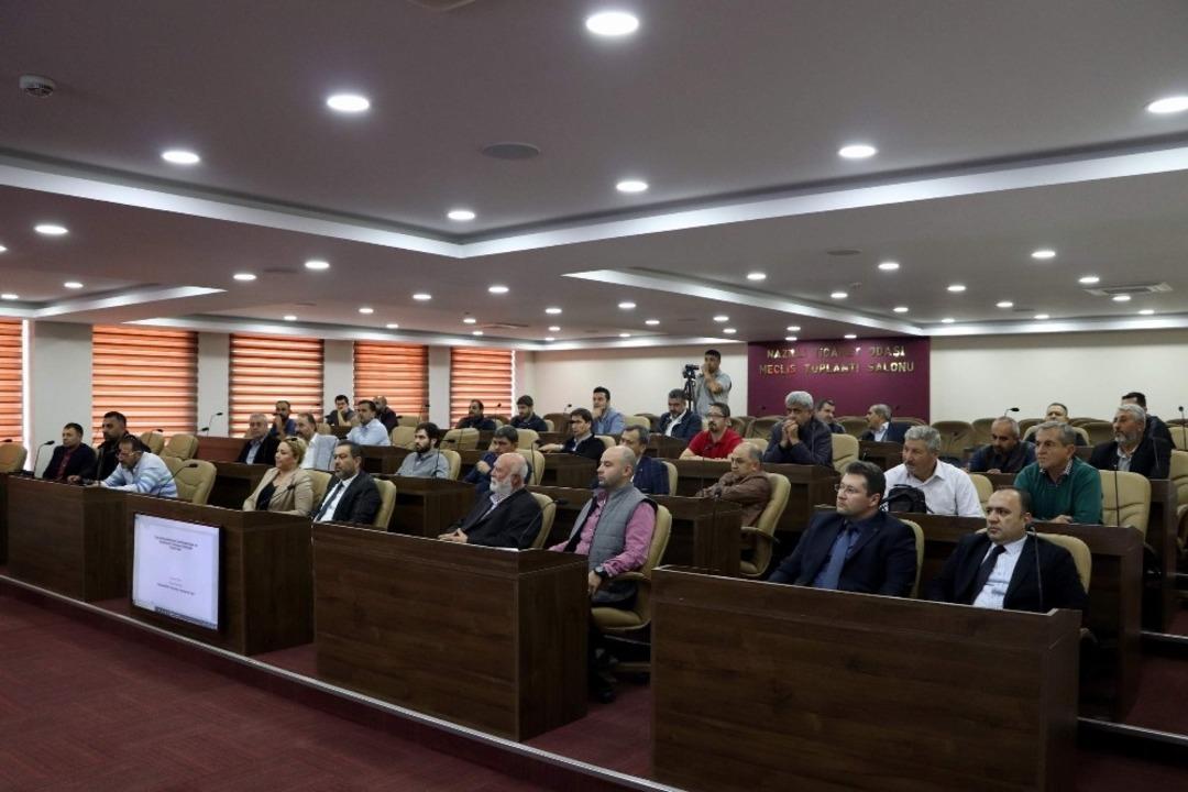 Yapı m&uuml;teahhitliğine sınırlama Ggliyor