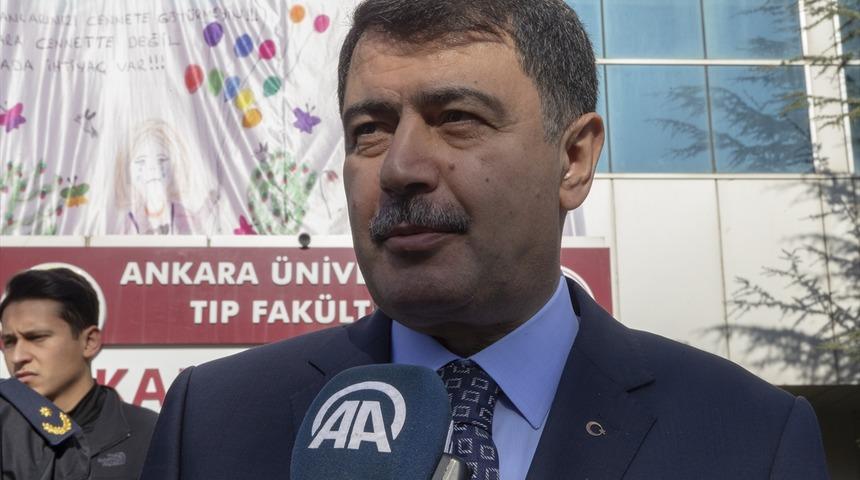 Eski başbakanlardan Yıldırım Akbulut hastaneye kaldırıldı