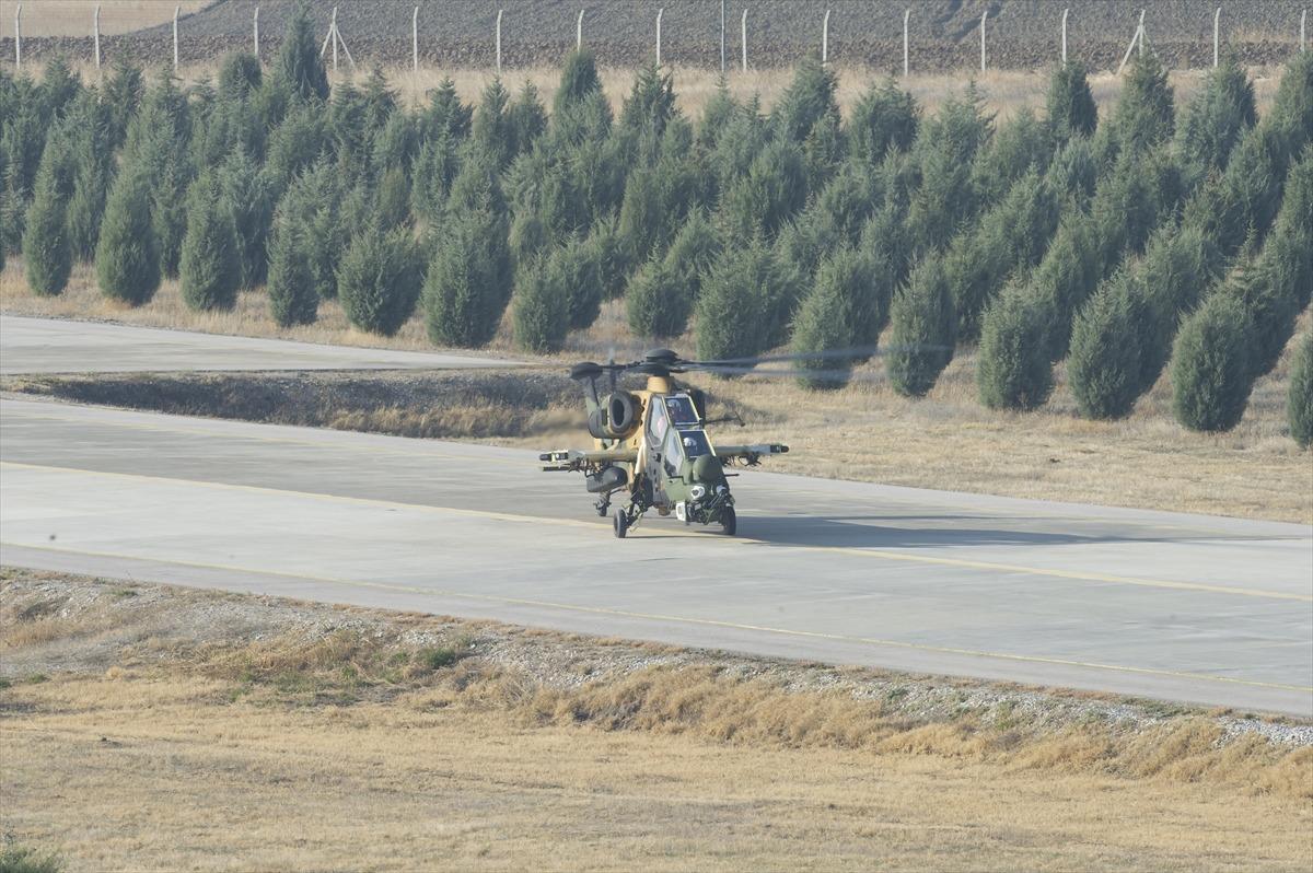 G&uuml;&ccedil;lenen Atak helikopterinden ilk u&ccedil;uş