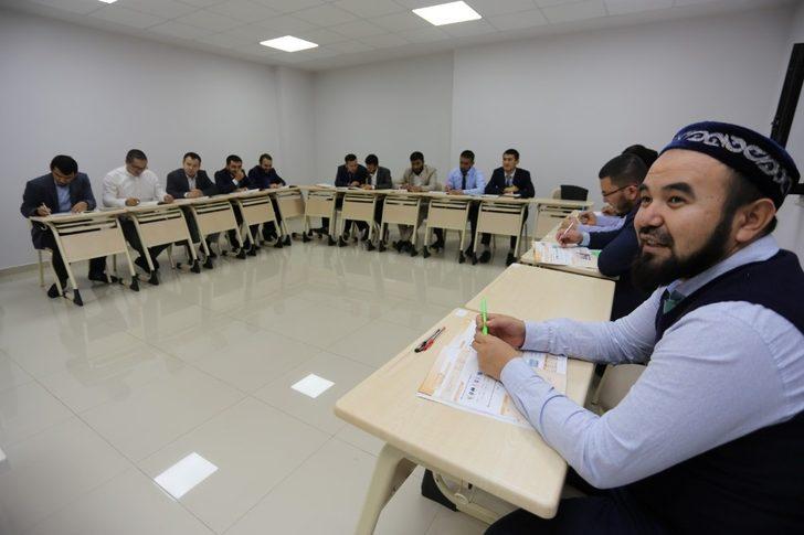 KO-MEK, yabancı öğrencilere Türkçe öğretiyor G3