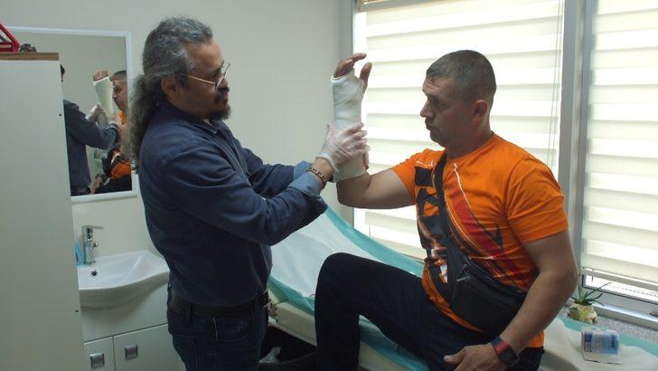 Kırık koluyla yarışa devam edip Türkiye üçüncüsü oldu G2