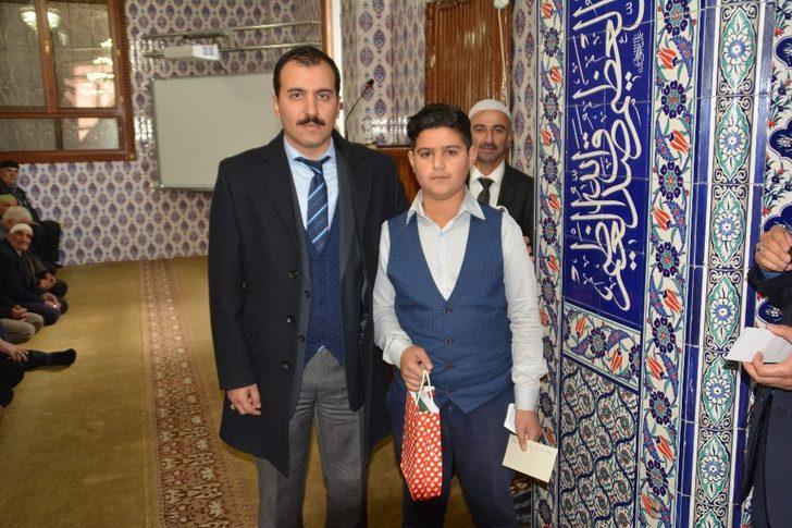 Kaymakam Koşal ve İl Müftüsü Eviş, İmamlarla toplantı yaptı G1