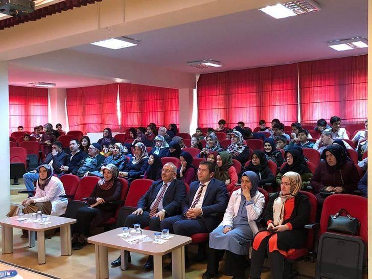 Bozüyük’te "40 Hadis-i Şerif Ezberleme Yarışması" G4