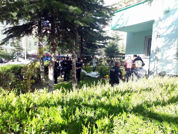 Cesedi görmek için birbirleriyle yarıştılar G2