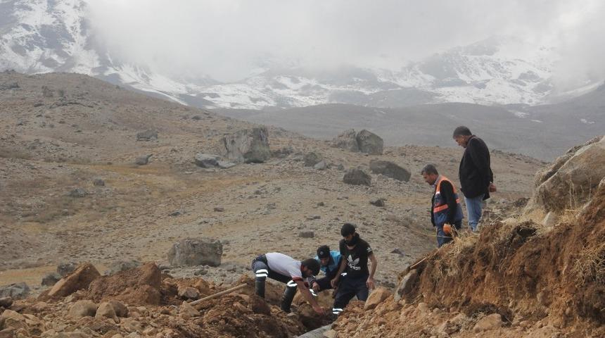 Hakkari&rsquo;de eski su hatları tarihe karışıyor
