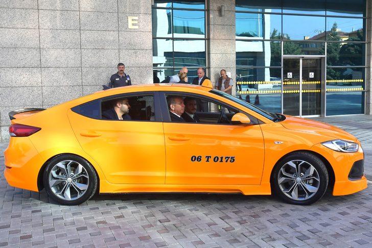 Mansur Yavaş duyurdu! Ankara'da 'akıllı taksi' dönemi G4