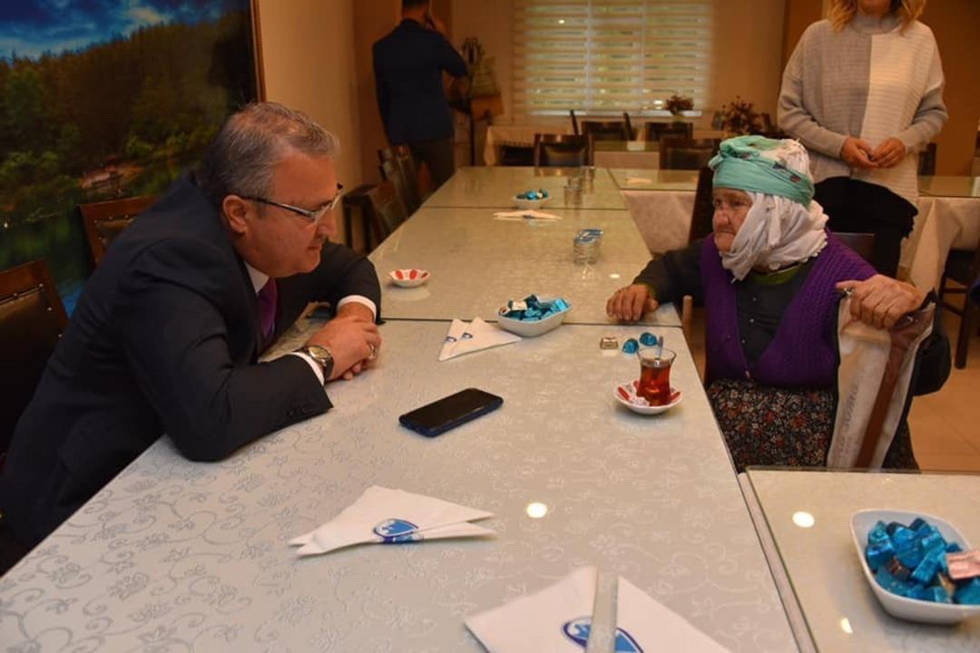 Başkan &Ccedil;er&ccedil;i halkla buluştu