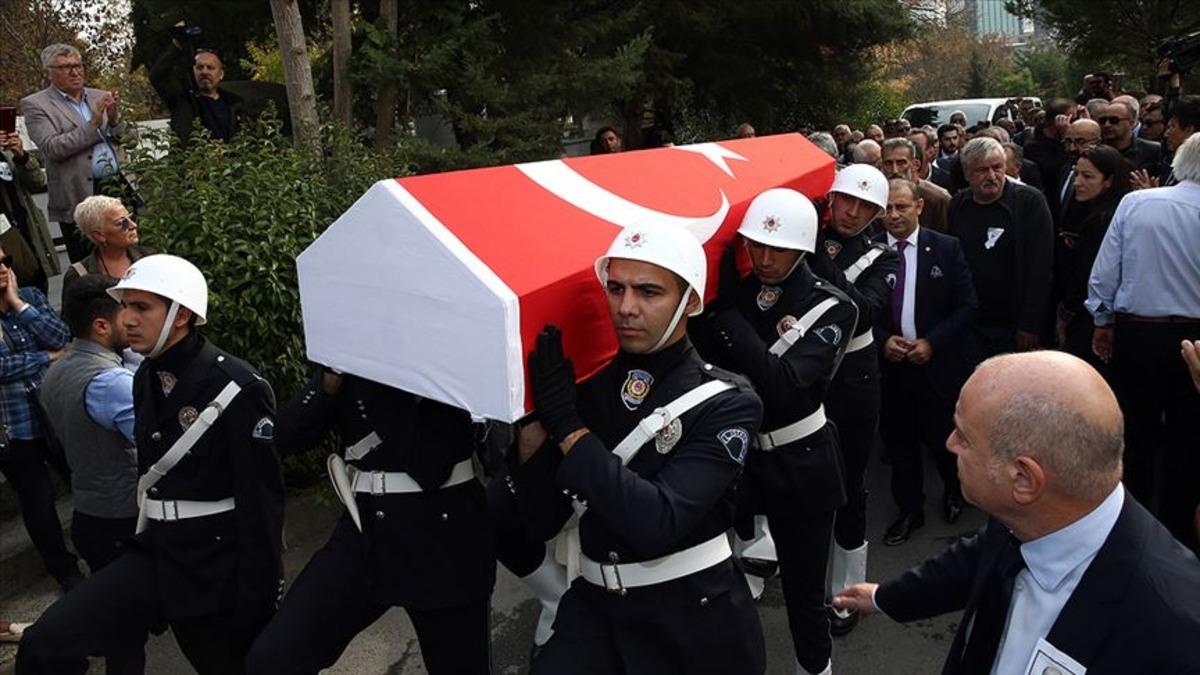 Prof. Dr. M&uuml;mtaz Soysal son yolculuğuna uğurlandı