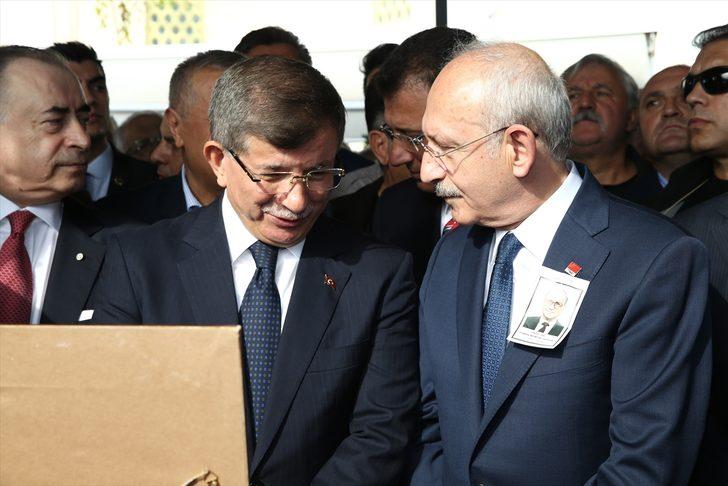 Prof. Dr. Mümtaz Soysal son yolculuğuna uğurlandı G3