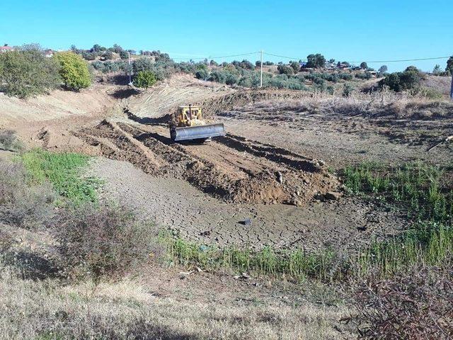 Büyükşehir HİS göletleri bakımlarına devam ediyor