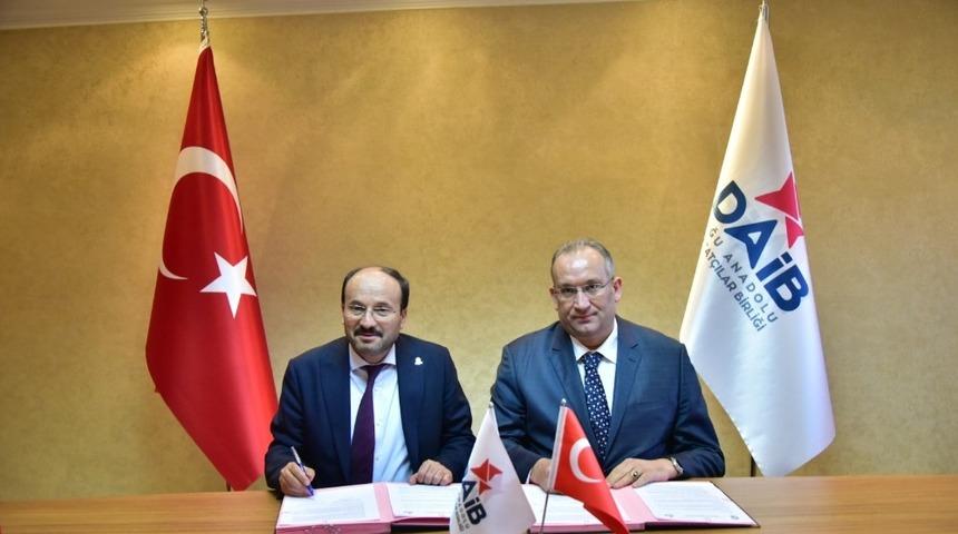 DAİB ve ET&Uuml;&rsquo;den işbirliği protokol&uuml;