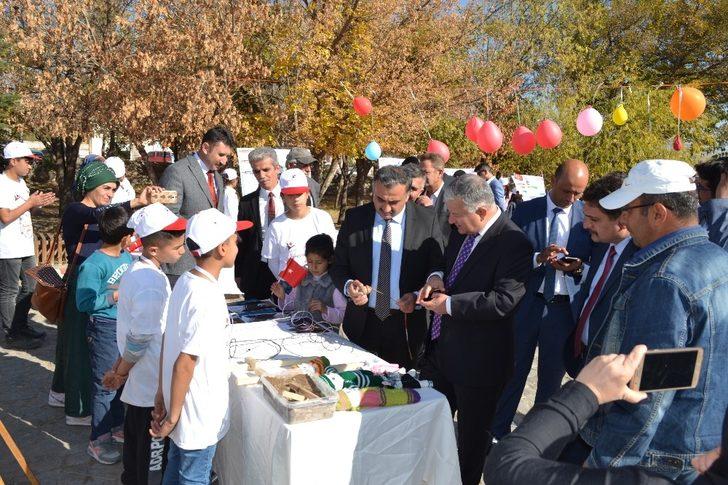 Çayırözü Ortaokulunda TÜBİTAK Bilim Fuarı etkinliği G3